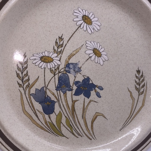 Royal Doulton Hill Top L.S. 1025 Salad Plate B - Picture 2 of 10